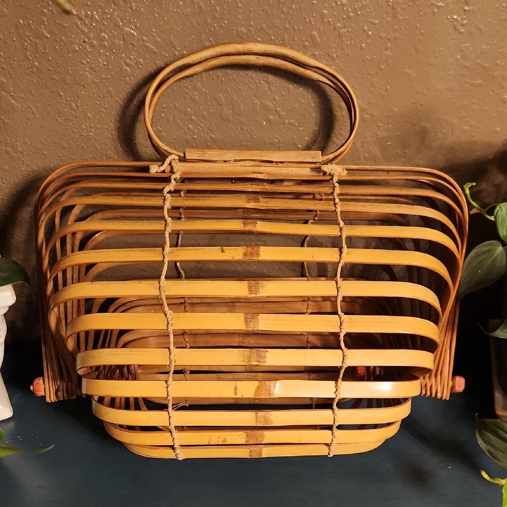 Vintage Japanese Bamboo Collapsible Bag Purse